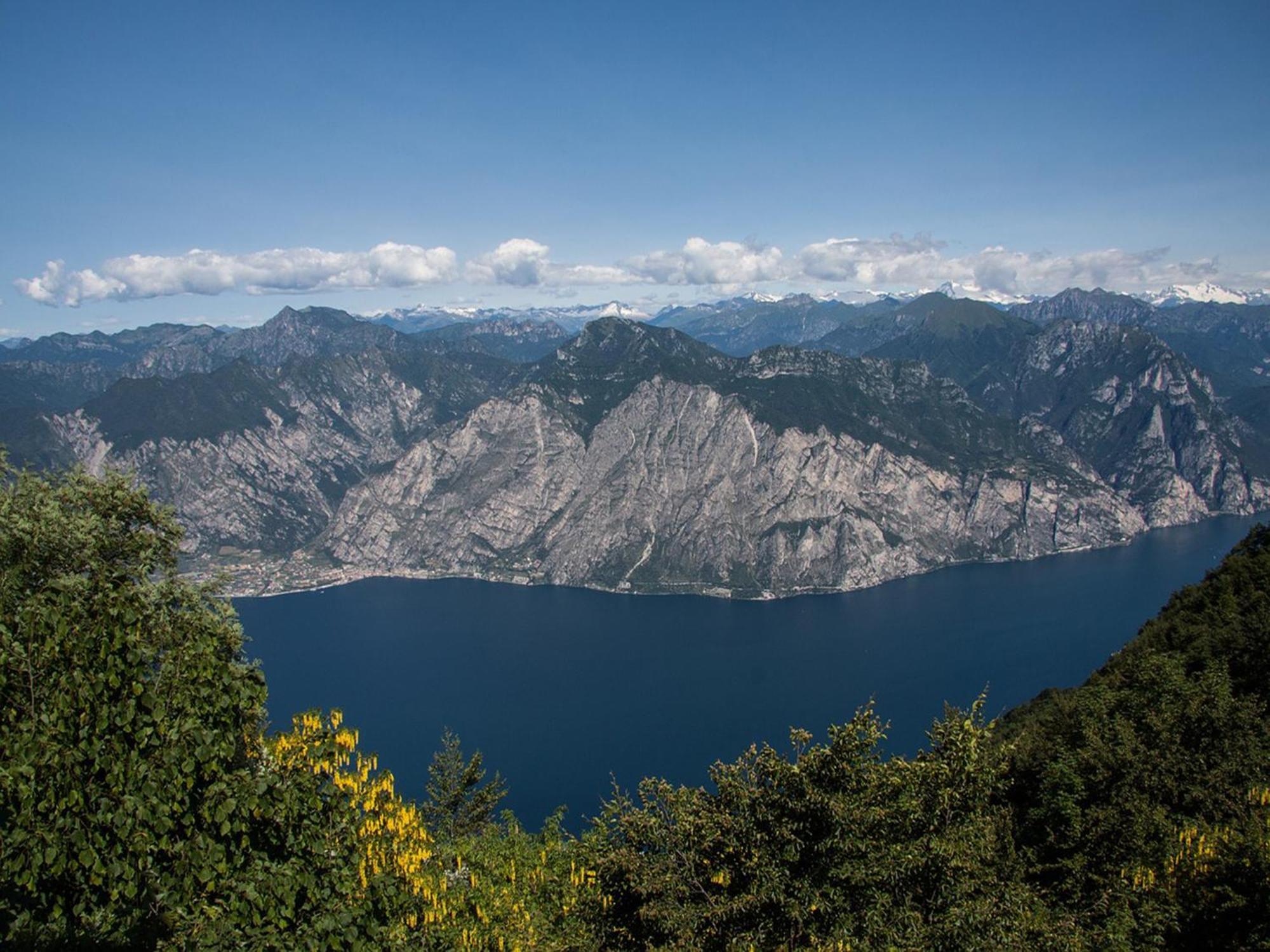 Infinity View Garda Lake Tenno Exterior photo